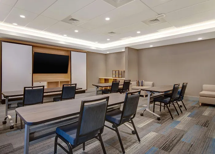 Hyatt House Mall Of America Msp Airport 2*